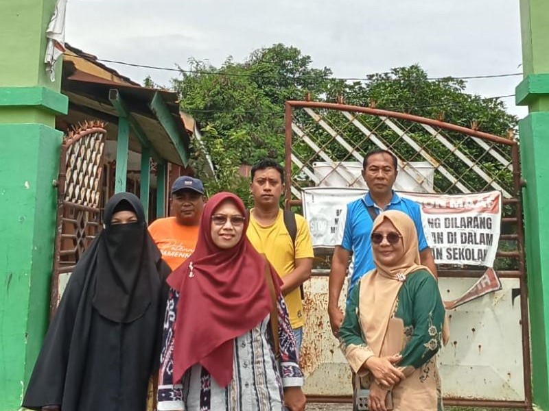 Kunjungan Camat Panji dan Ibu Pengawas SD Kec. Panji